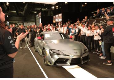 2,1 triệu USD cho chiếc Toyota Supra 2020 đầu tiên trên thế giới